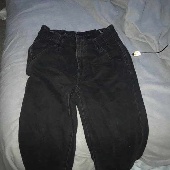 american eagle boyfriend style jeans worn twice - Picture 2 of 4
